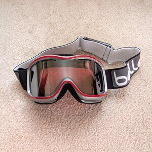 Bolle Monarch Ski Goggles (Color: Shiny Silver, Vermillion Lens)